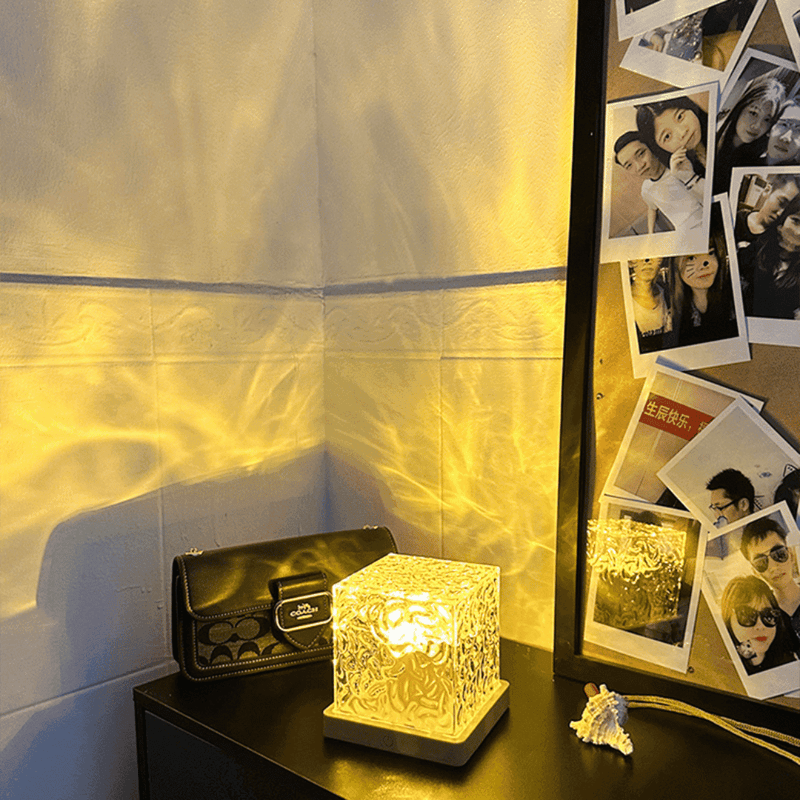 Luminária de Mesa com Efeito de Ondas e Luz - Modern Casa
